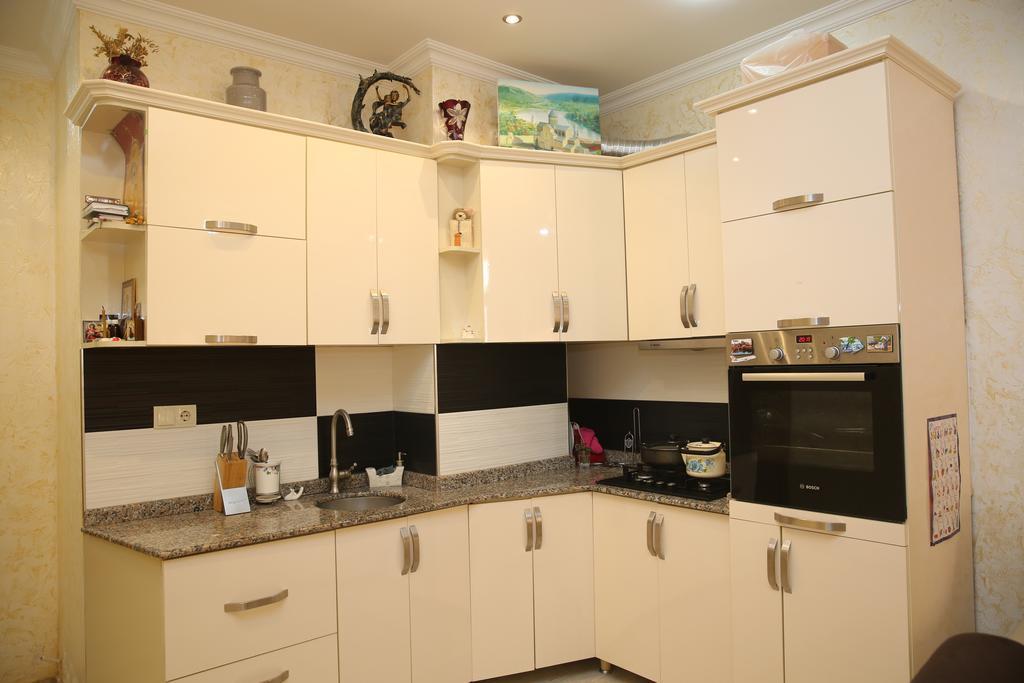 Tamuna Apartment Batumi Exteriör bild